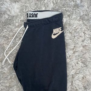 Nike joggers